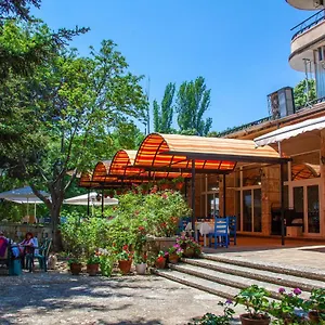 Hotel Adis