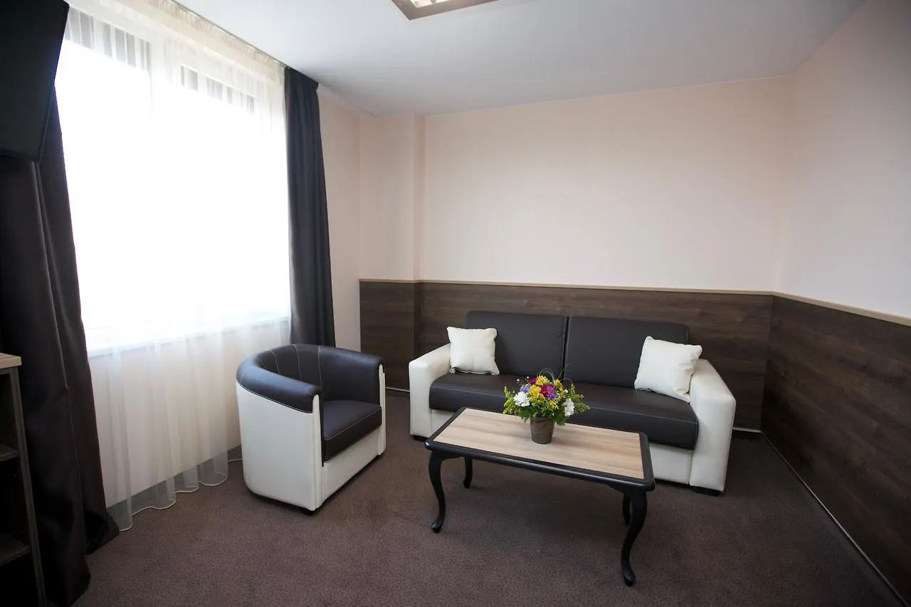 Hotel Zoo Sofia - Secured Paid Parking